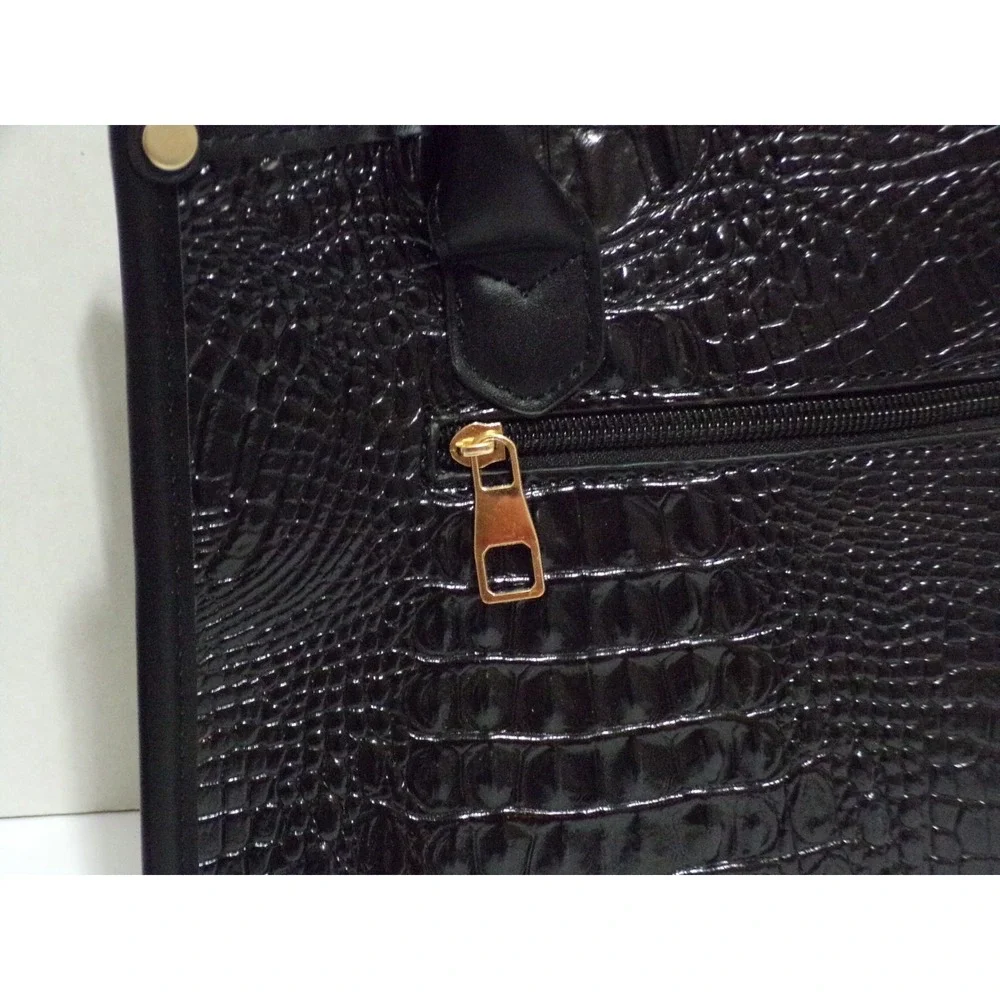 Black Handbag Shoulder Crossbody w/Makeup Bag & CC Holder Croc Like Texture